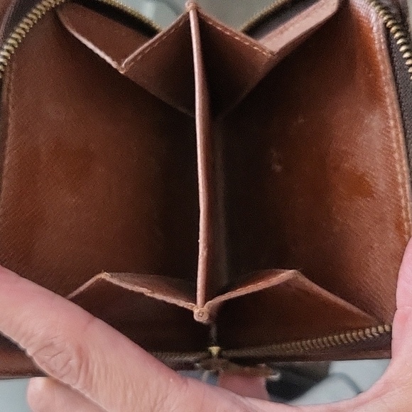 Lv wallet - Picture 4 of 5